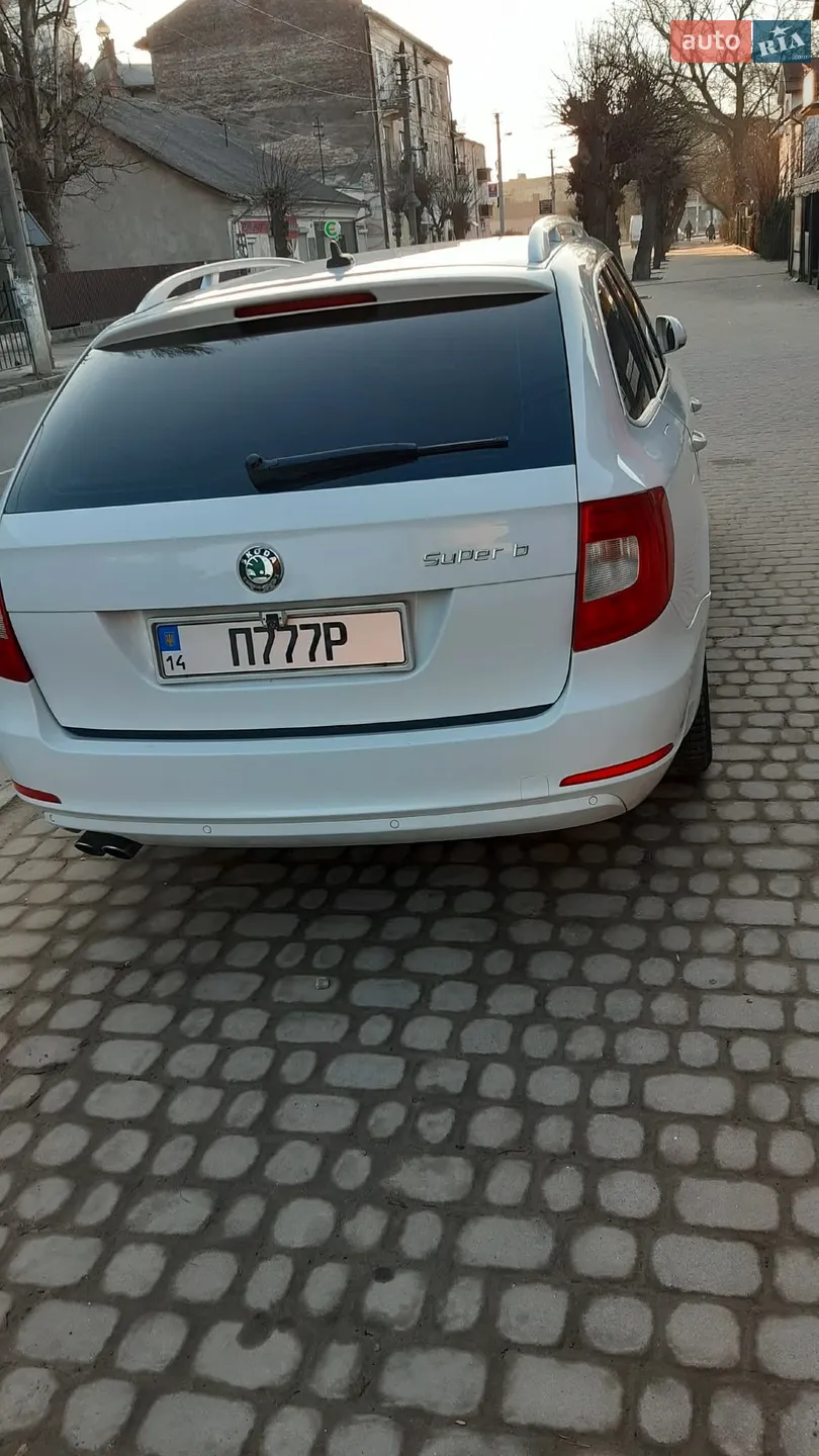 2010 Skoda Superb - мініатюра 5