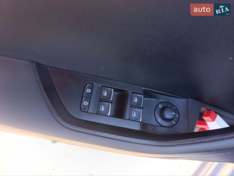 Универсал Skoda Superb 2018 в Киеве