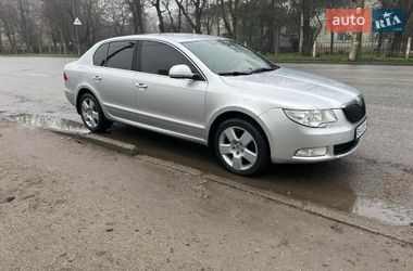 Лифтбек Skoda Superb 2013 в Голованевске