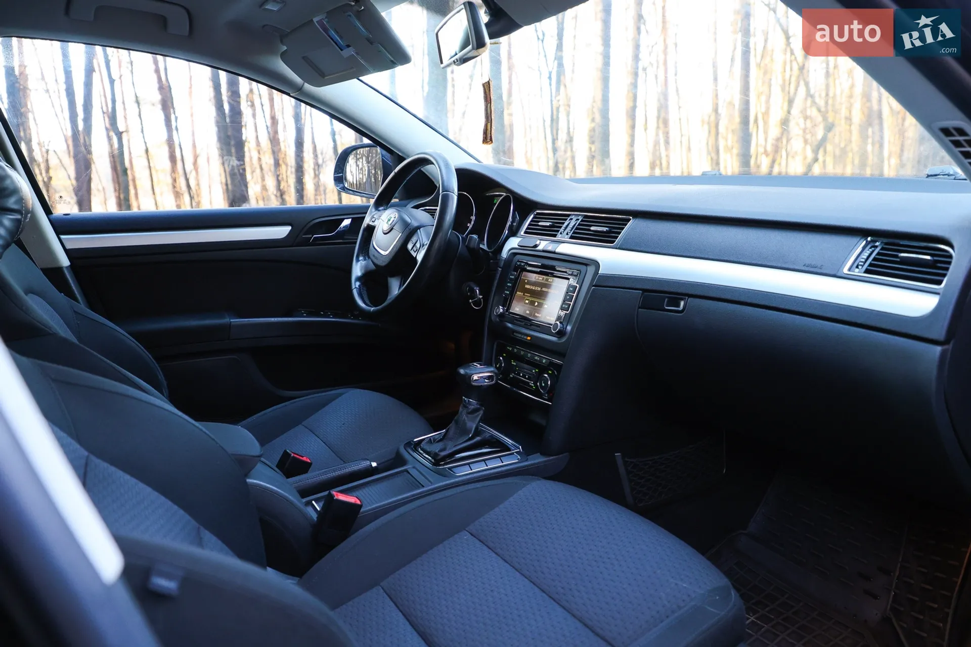 2010 Skoda Superb - мініатюра 14