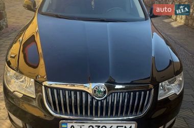 Универсал Skoda Superb 2012 в Долине