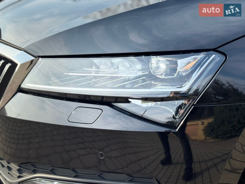 Лифтбек Skoda Superb 2023 в Мукачево