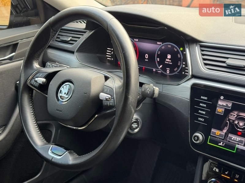 Лифтбек Skoda Superb 2023 в Мукачево