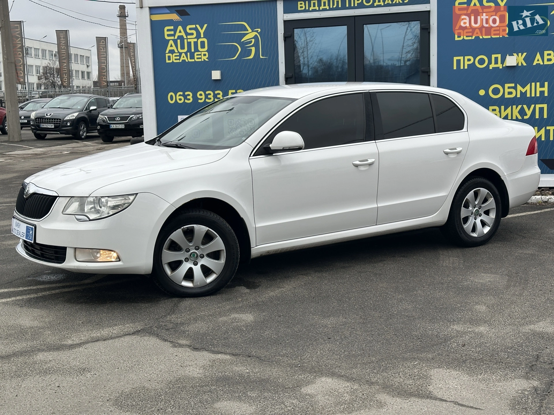 2012 Skoda Superb - мініатюра 8