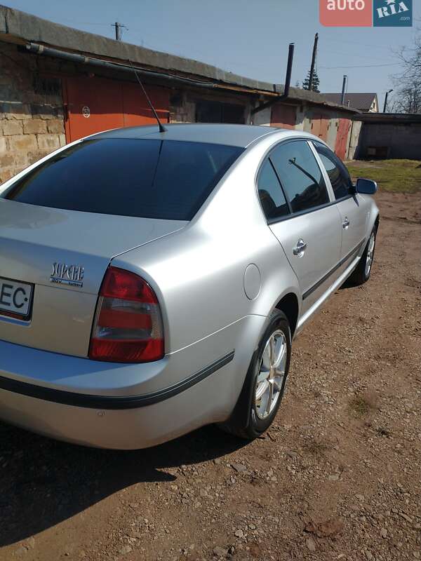 Ліфтбек Skoda Superb 2006 в Кривому Розі