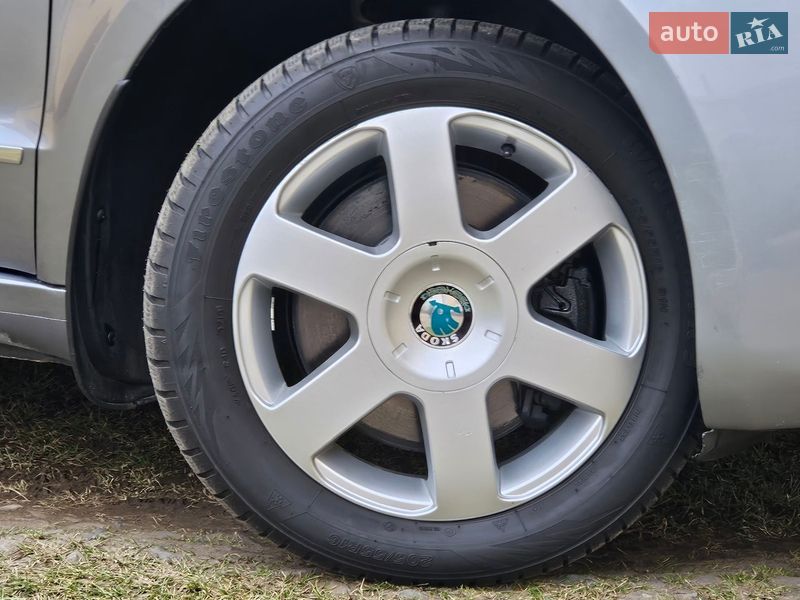 Ліфтбек Skoda Superb 2008 в Бориславі