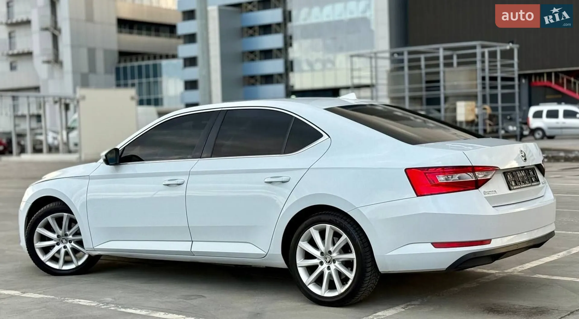 2015 Skoda Superb - мініатюра 5