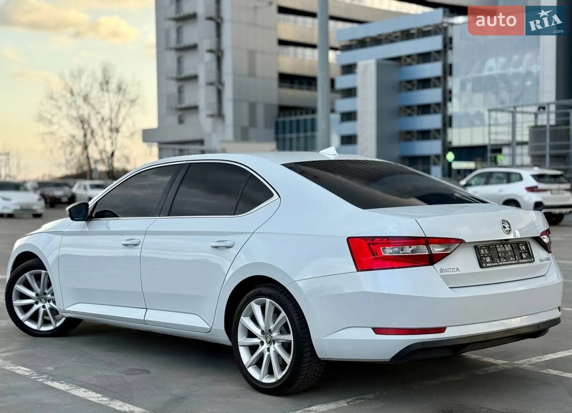 2015 Skoda Superb - мініатюра 3