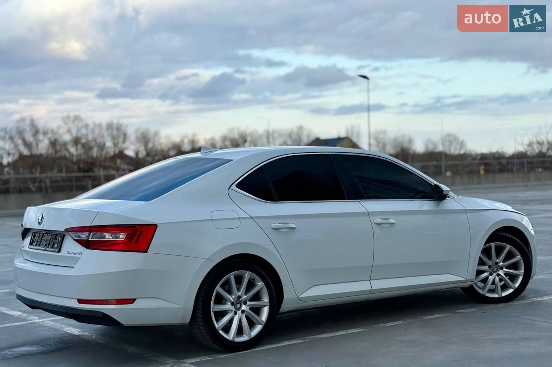 2015 Skoda Superb - мініатюра 11