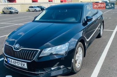 Ліфтбек Skoda Superb 2019 в Львові