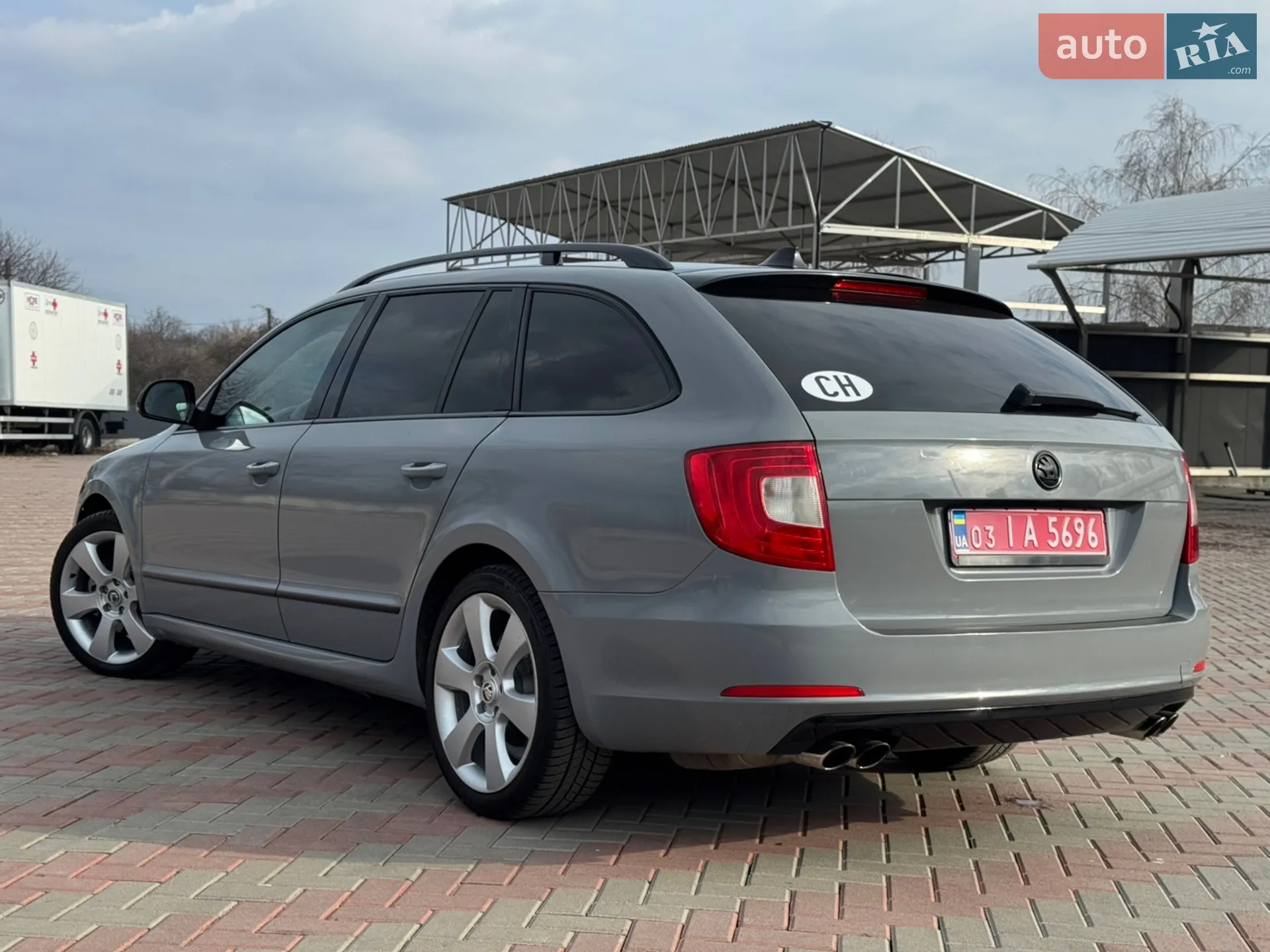 2011 Skoda Superb - мініатюра 9