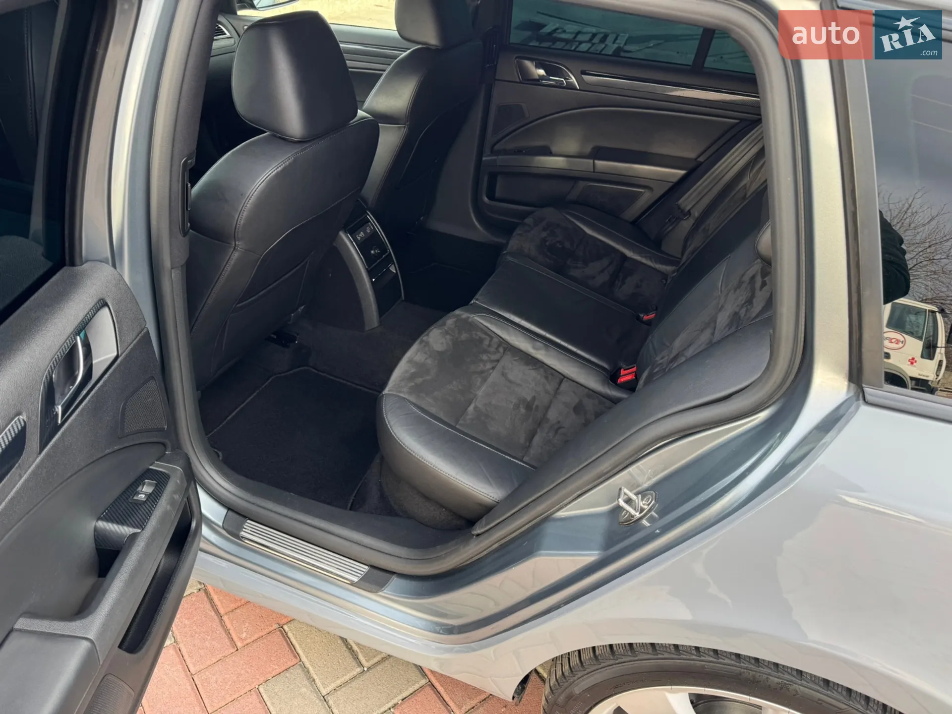 2011 Skoda Superb - мініатюра 44