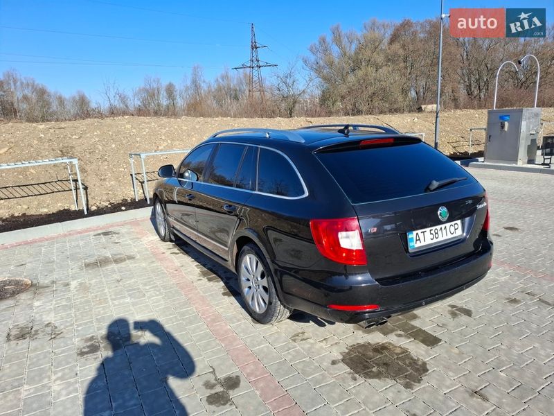 Універсал Skoda Superb 2011 в Івано-Франківську
