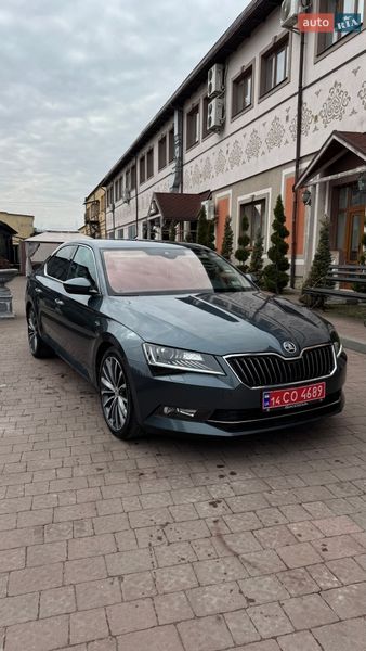 Ліфтбек Skoda Superb 2016 в Стрию