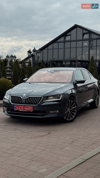 Ліфтбек Skoda Superb 2016 в Стрию