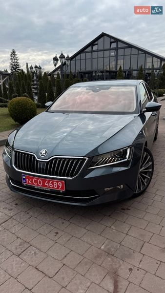 Ліфтбек Skoda Superb 2016 в Стрию