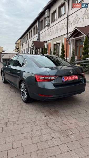 Ліфтбек Skoda Superb 2016 в Стрию