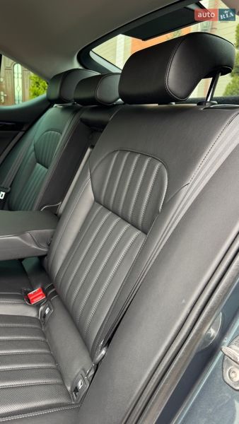 Ліфтбек Skoda Superb 2016 в Стрию