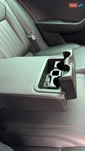 Ліфтбек Skoda Superb 2016 в Стрию