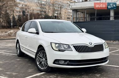 Лифтбек Skoda Superb 2013 в Кривом Роге