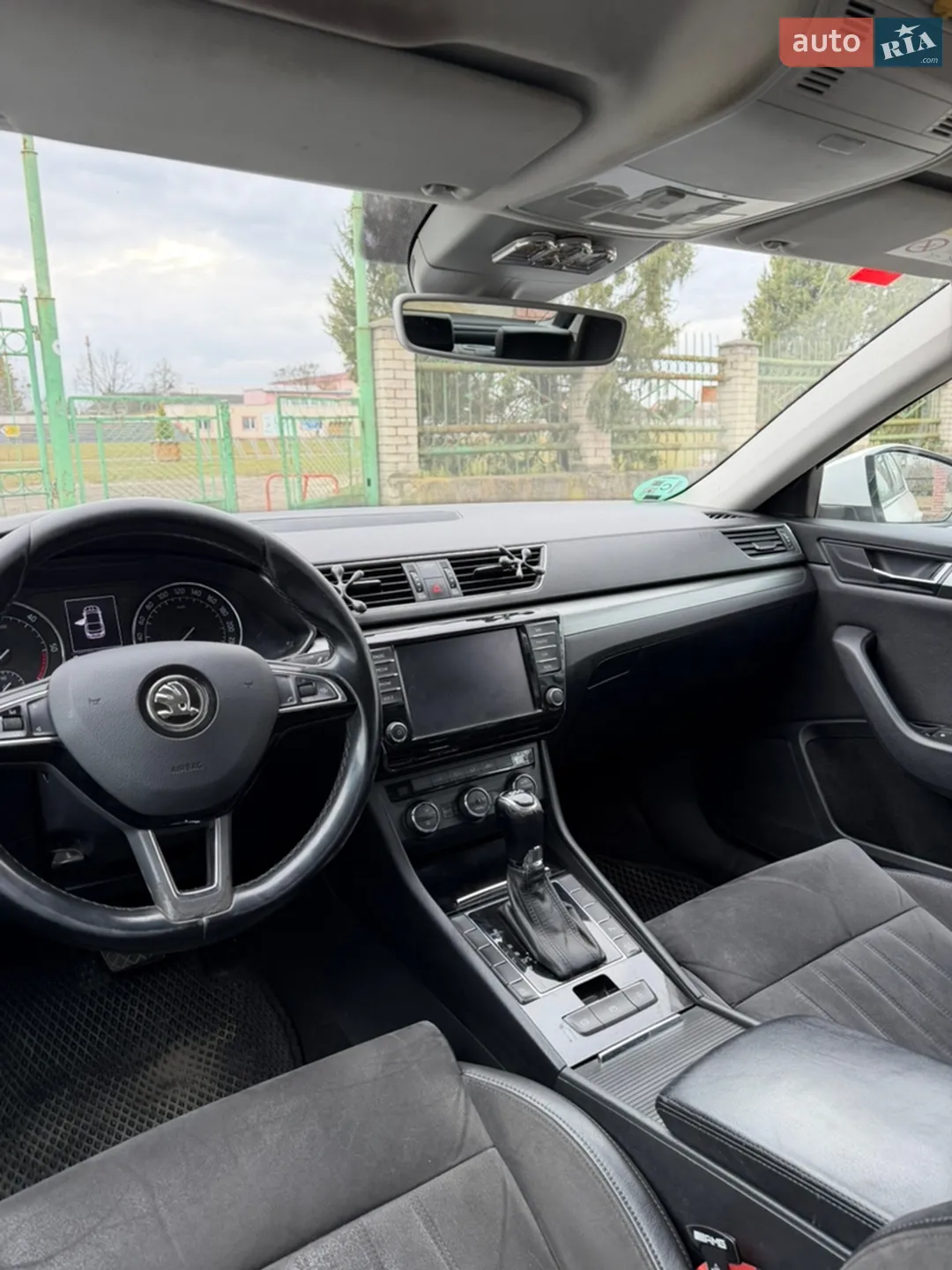 2015 Skoda Superb - мініатюра 16