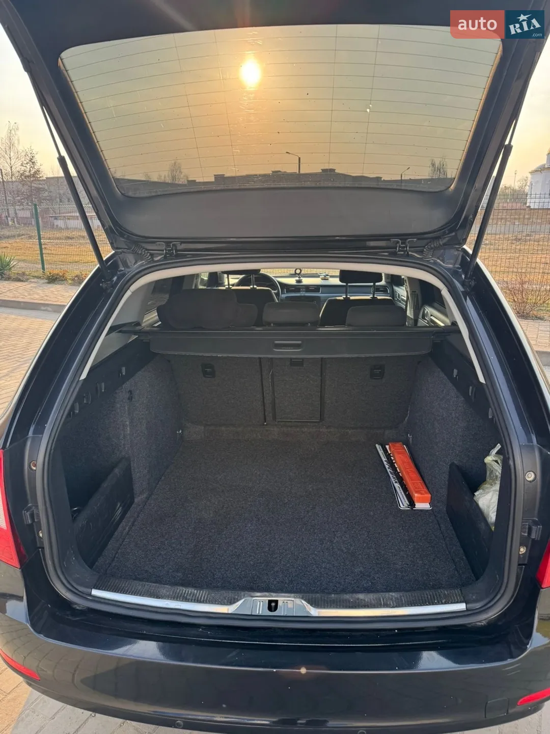 2011 Skoda Superb - мініатюра 9