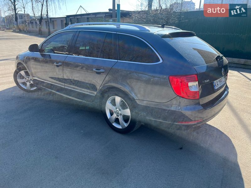Універсал Skoda Superb 2014 в Києві