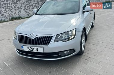 Лифтбек Skoda Superb 2013 в Ужгороде