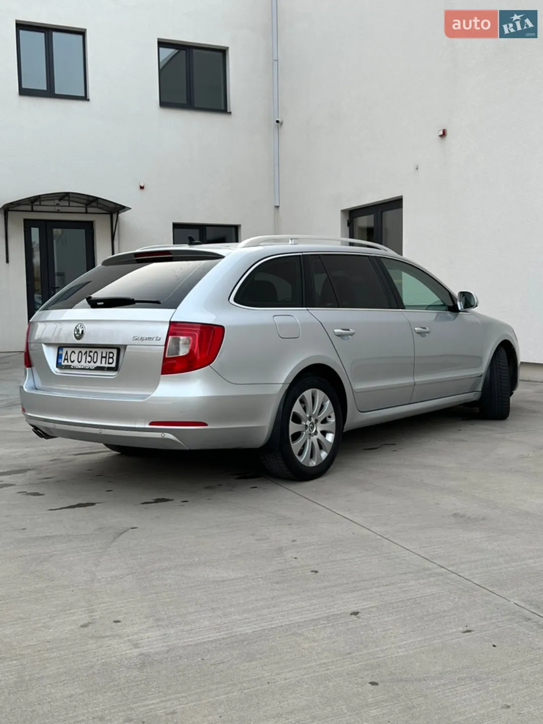 2011 Skoda Superb - мініатюра 5