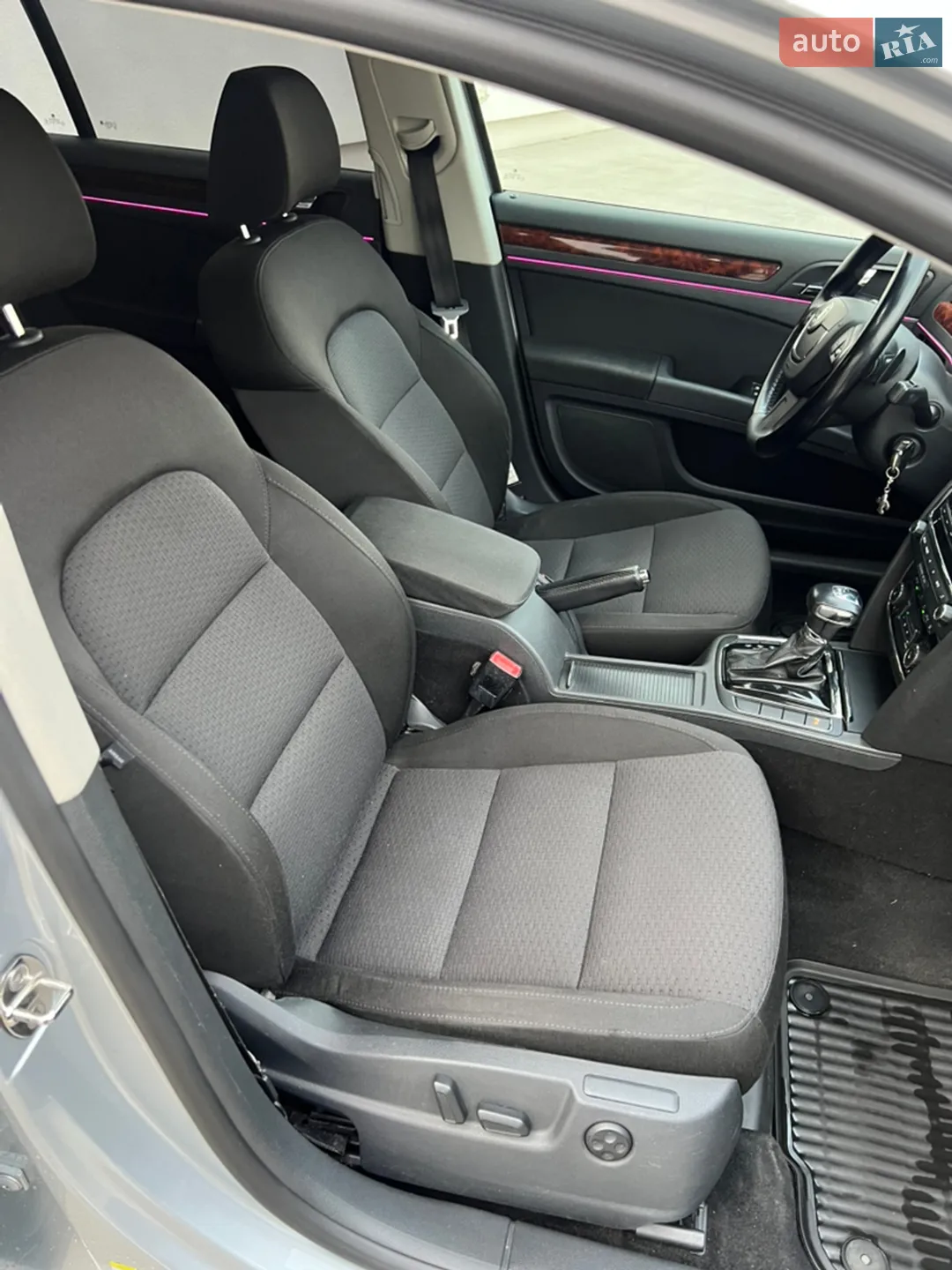 2011 Skoda Superb - мініатюра 16