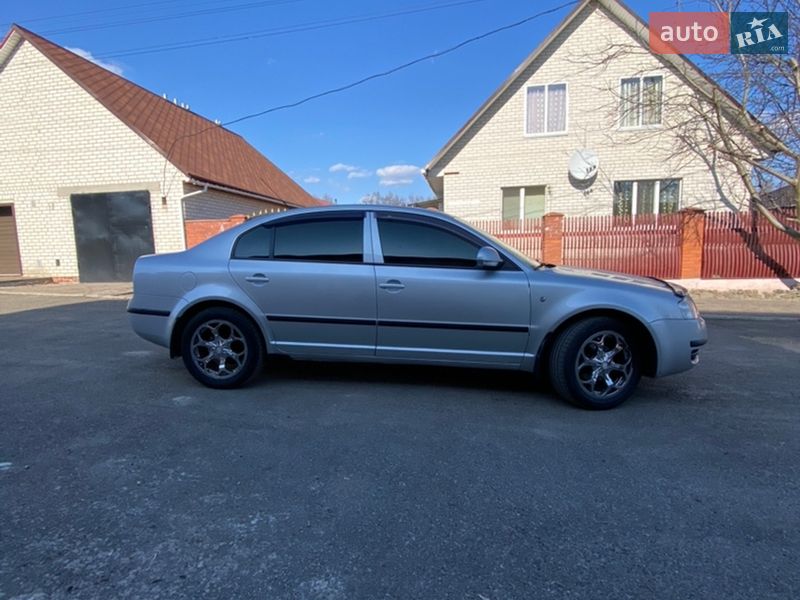 Ліфтбек Skoda Superb 2007 в Чернігові
