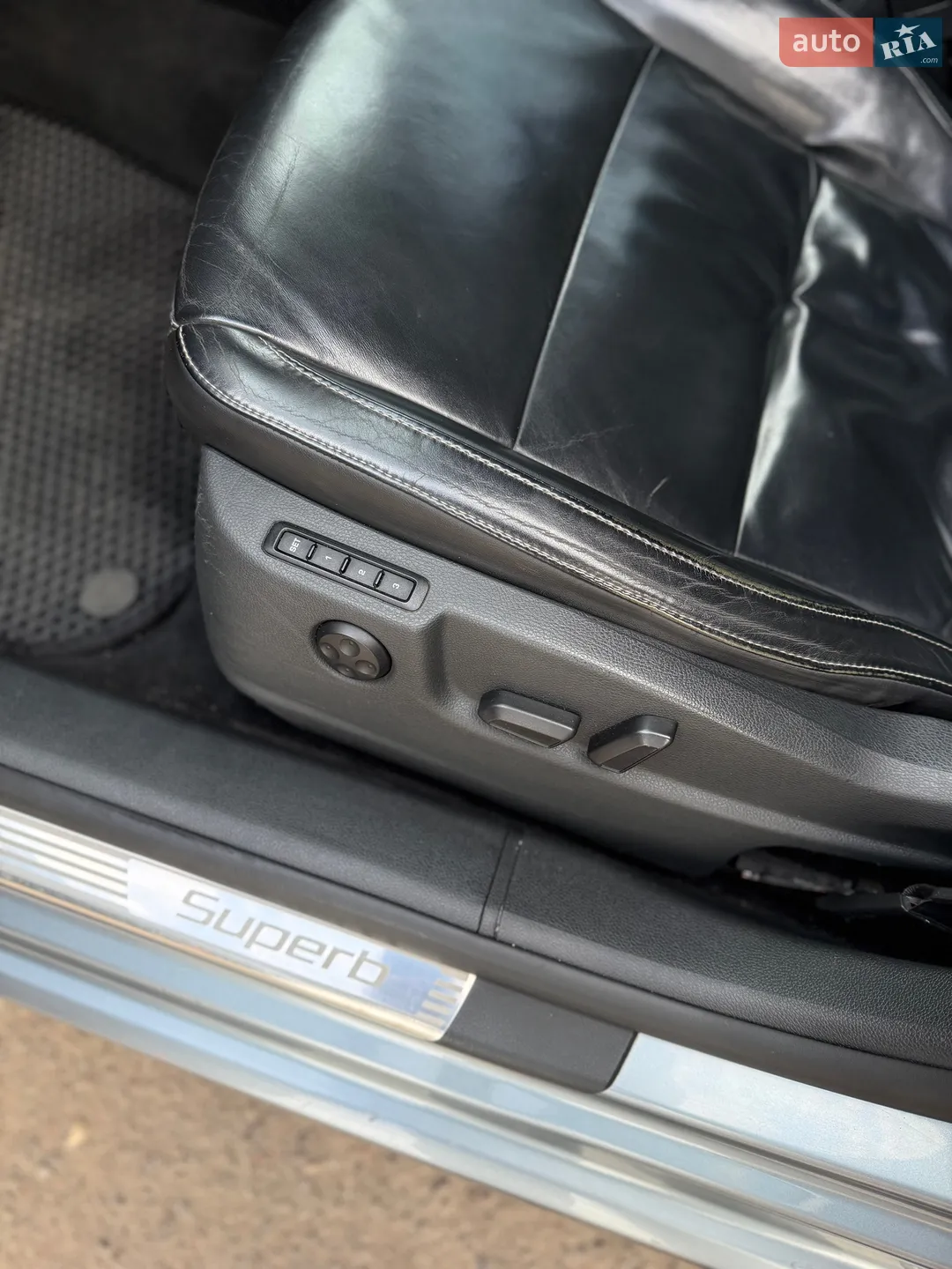 2010 Skoda Superb - мініатюра 22