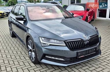 Универсал Skoda Superb 2021 в Иршаве
