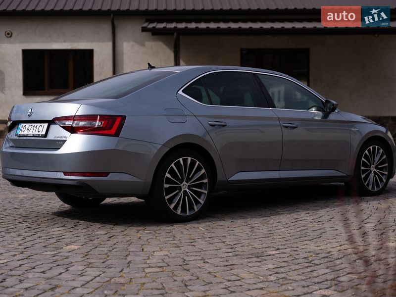Ліфтбек Skoda Superb 2016 в Мукачевому