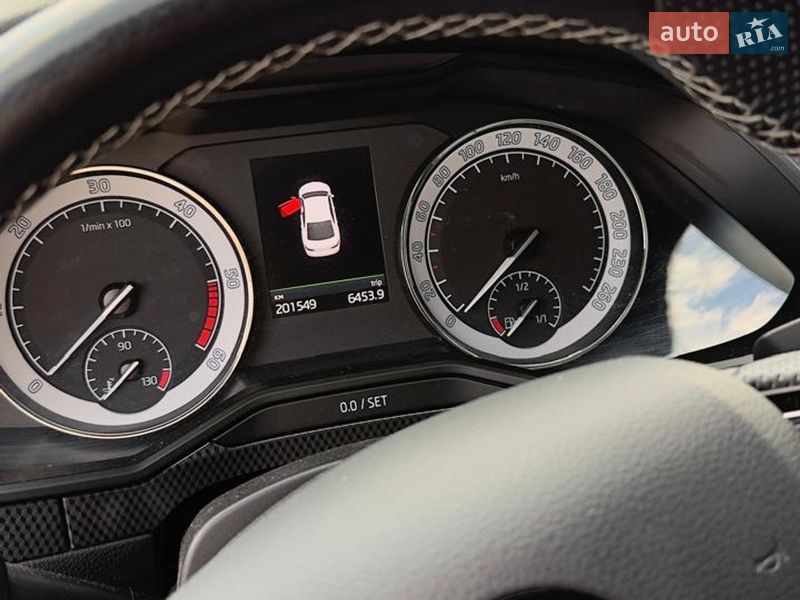 Лифтбек Skoda Superb 2017 в Черновцах фото 4 Лифтбек Skoda Superb 2017 в Черновцах