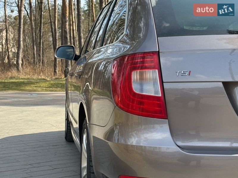 Универсал Skoda Superb 2010 в Житомире