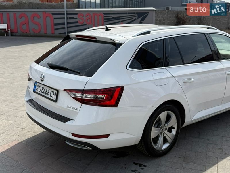 Универсал Skoda Superb 2018 в Хусте