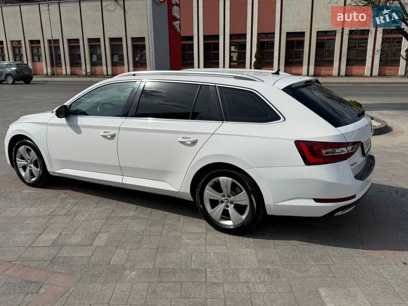 Универсал Skoda Superb 2018 в Хусте