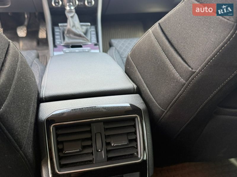 Универсал Skoda Superb 2018 в Хусте