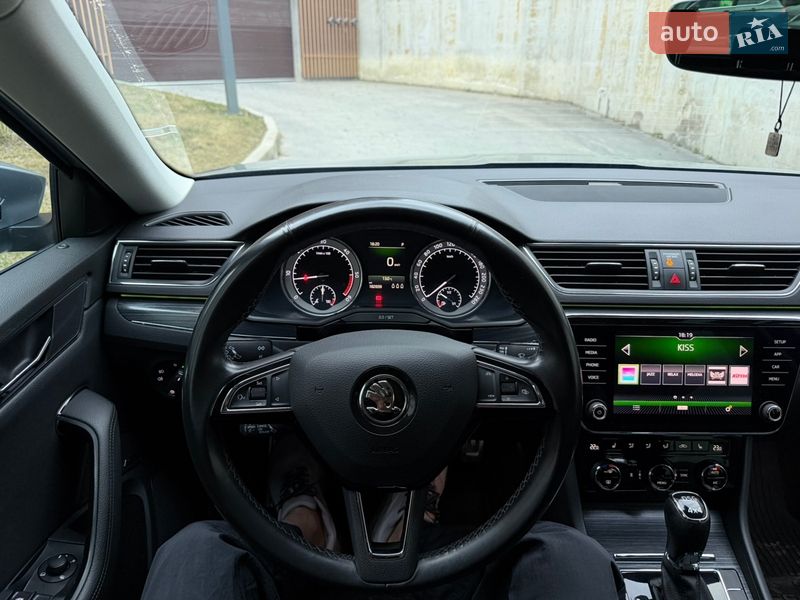 Универсал Skoda Superb 2020 в Львове