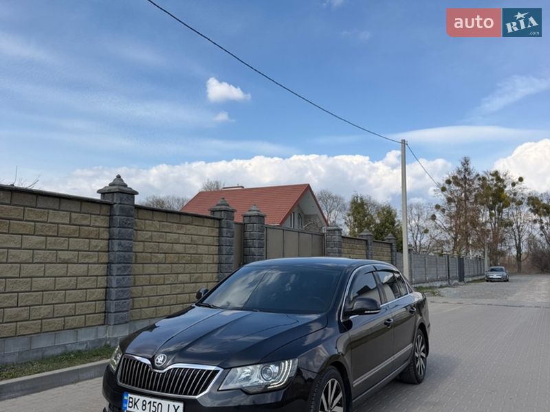 Лифтбек Skoda Superb 2014 в Ровно