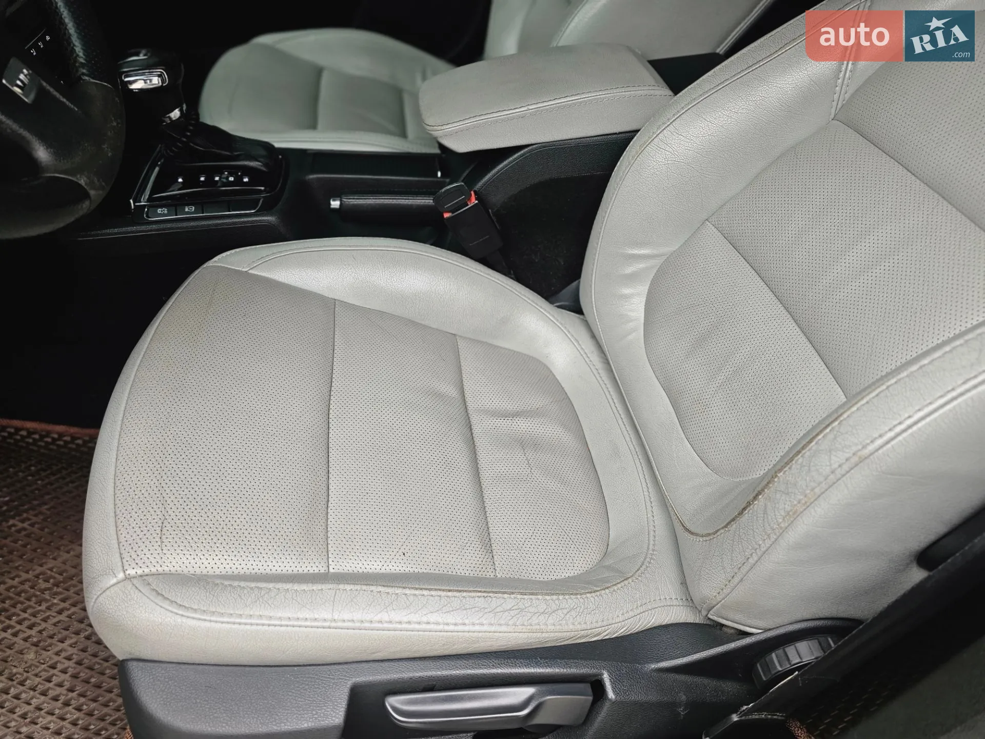 2010 Skoda Superb - мініатюра 22