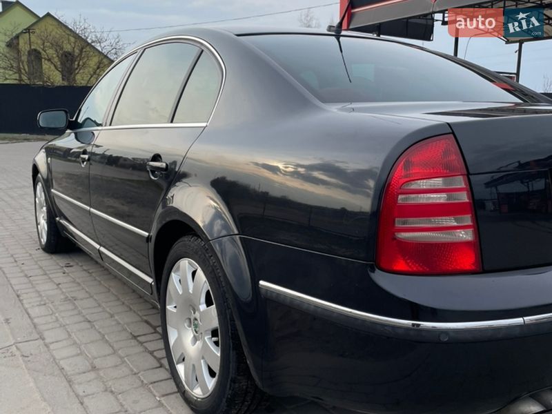 Лифтбек Skoda Superb 2005 в Рава-Русской фото 10 Лифтбек Skoda Superb 2005 в Рава-Русской