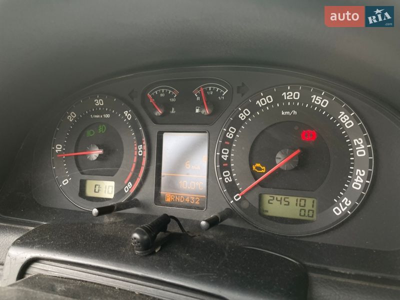 Лифтбек Skoda Superb 2005 в Рава-Русской фото 25 Лифтбек Skoda Superb 2005 в Рава-Русской