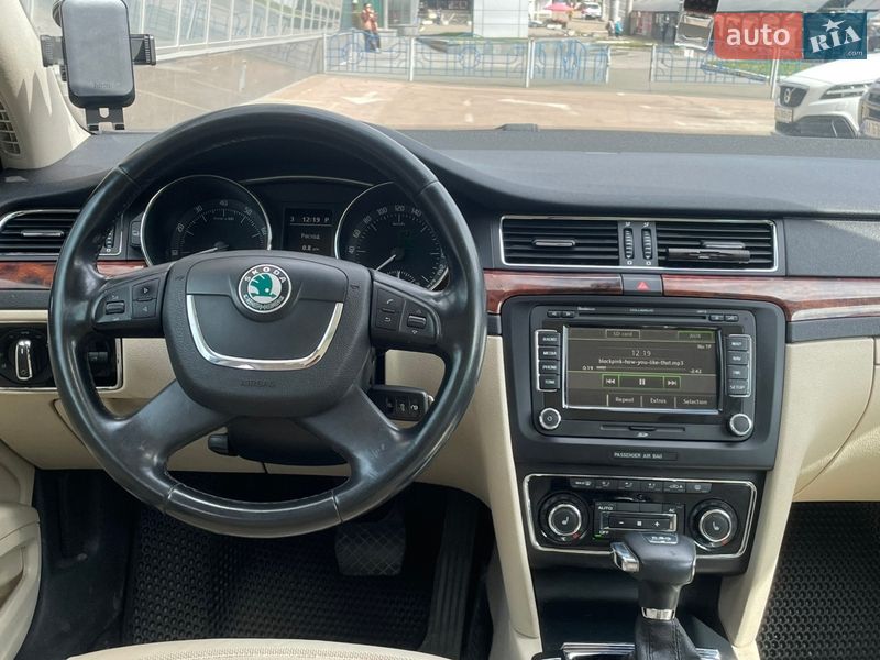 Универсал Skoda Superb 2010 в Киеве фото 22 Универсал Skoda Superb 2010 в Киеве