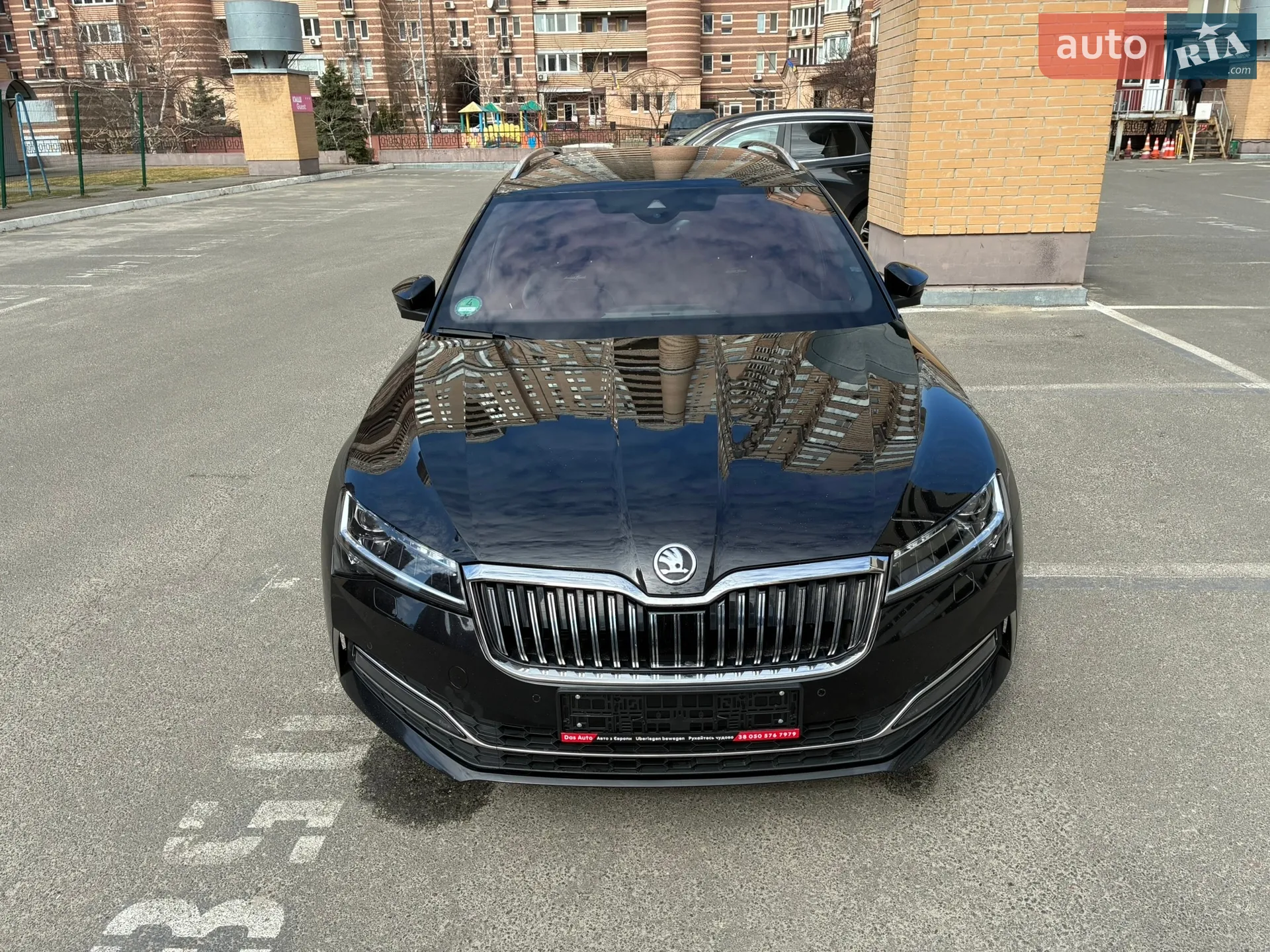 2022 Skoda Superb - мініатюра 2