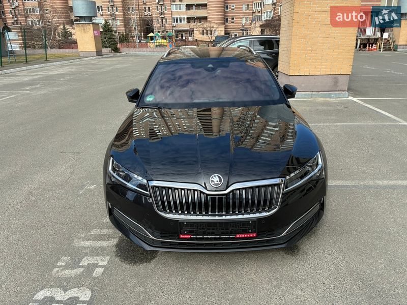 Универсал Skoda Superb 2022 в Киеве