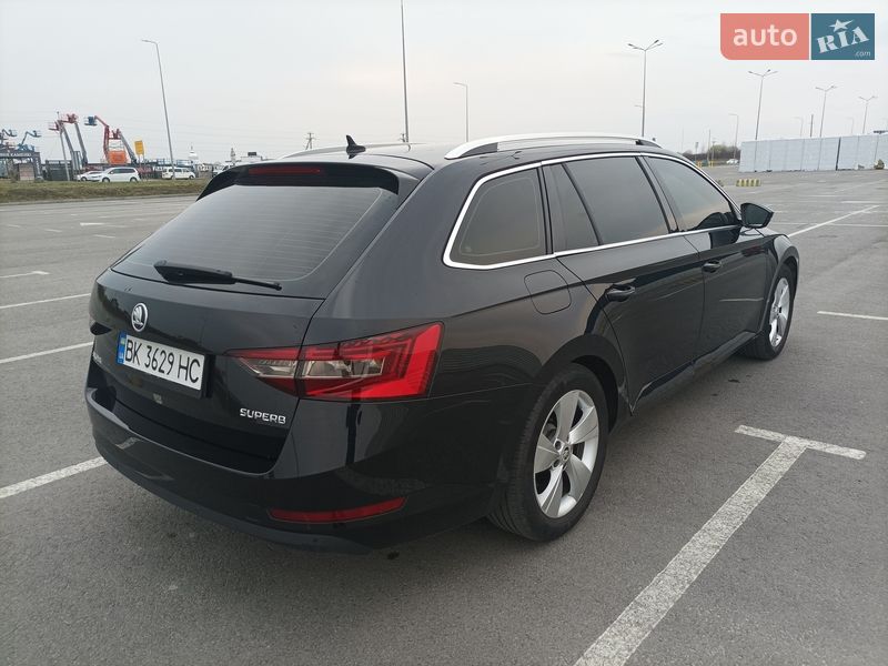 Универсал Skoda Superb 2015 в Львове