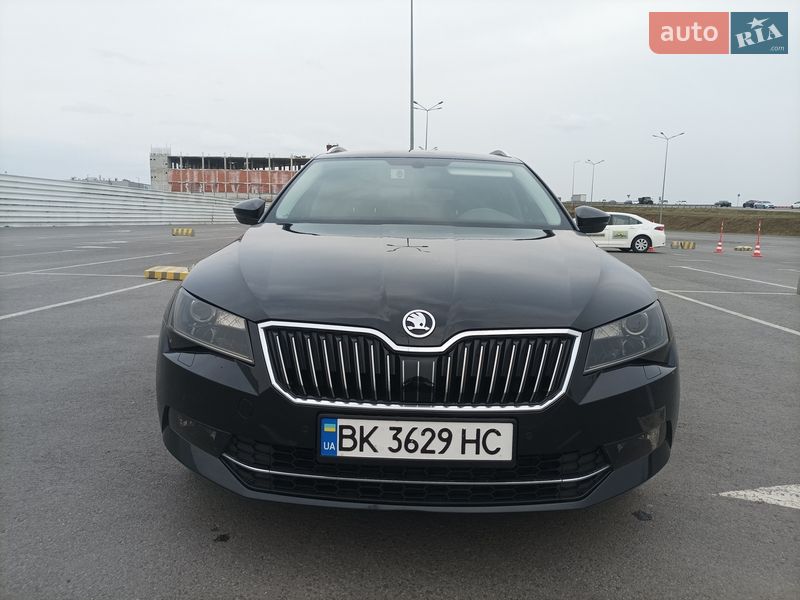 Универсал Skoda Superb 2015 в Львове