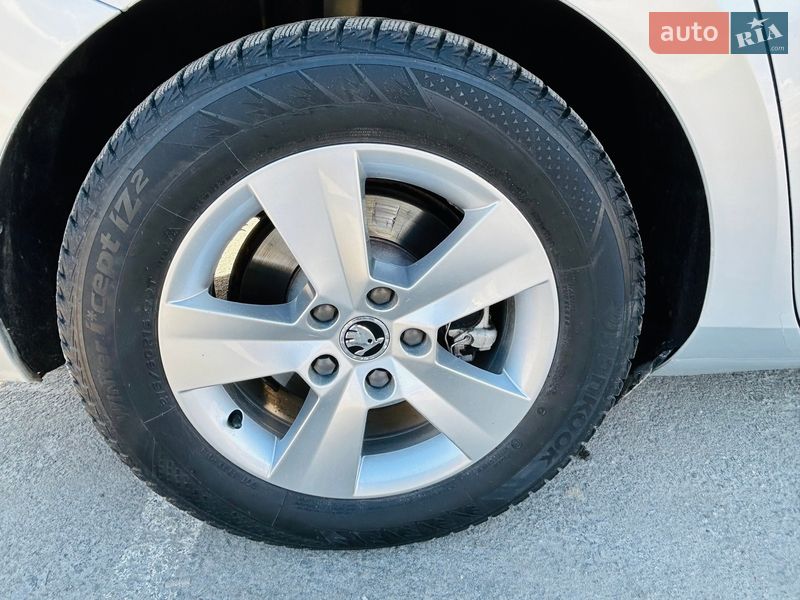 Универсал Skoda Superb 2015 в Львове фото 27 Универсал Skoda Superb 2015 в Львове